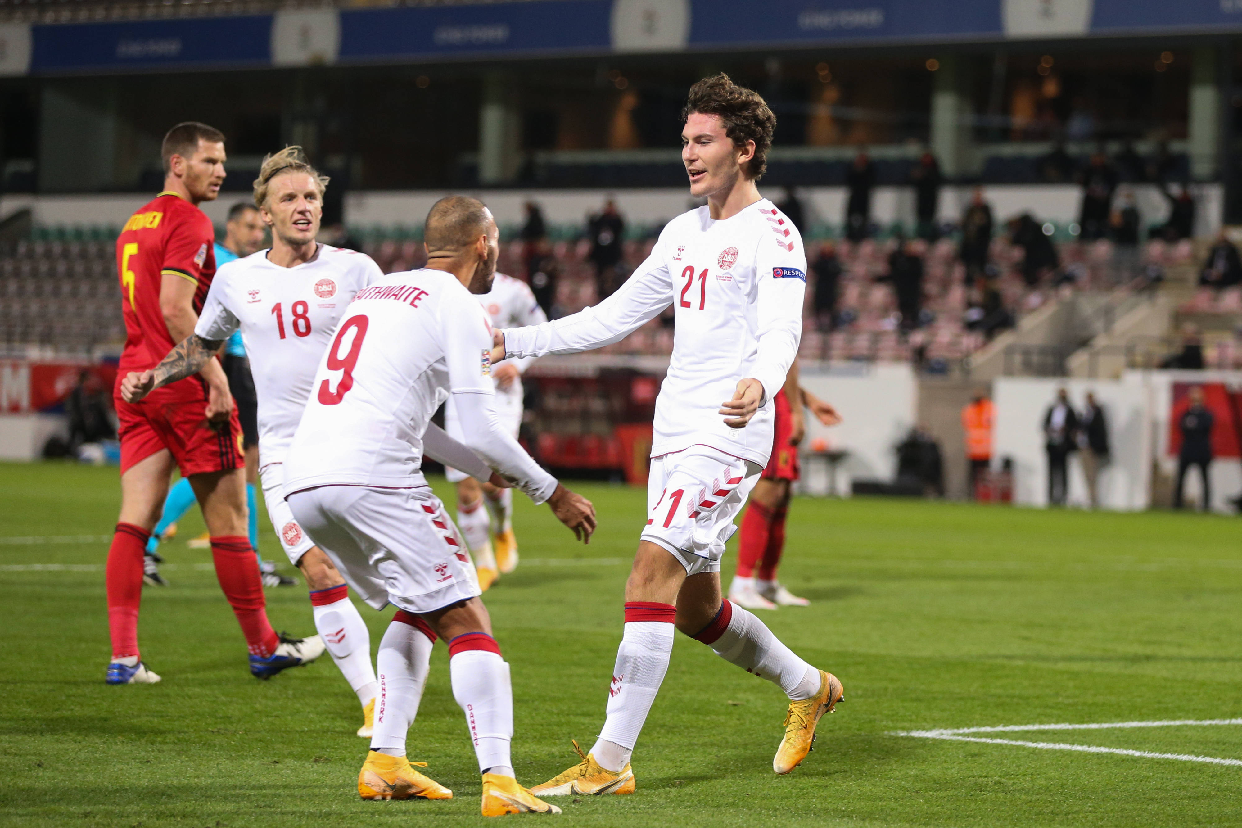 是对球队中 是对球队中